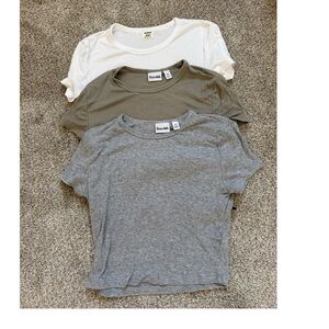 Sun-Deh Bundle of Three Basic cropped ribbed T-Shirts
